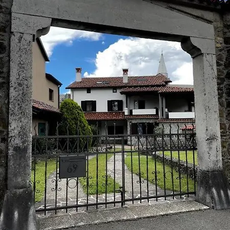Guest House Zerjal Podnanos Exterior photo